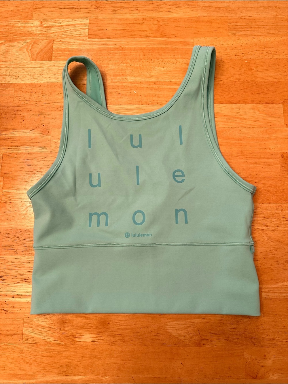 Lululemon crop tank top size 6